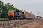 CSX 4527 on M-409